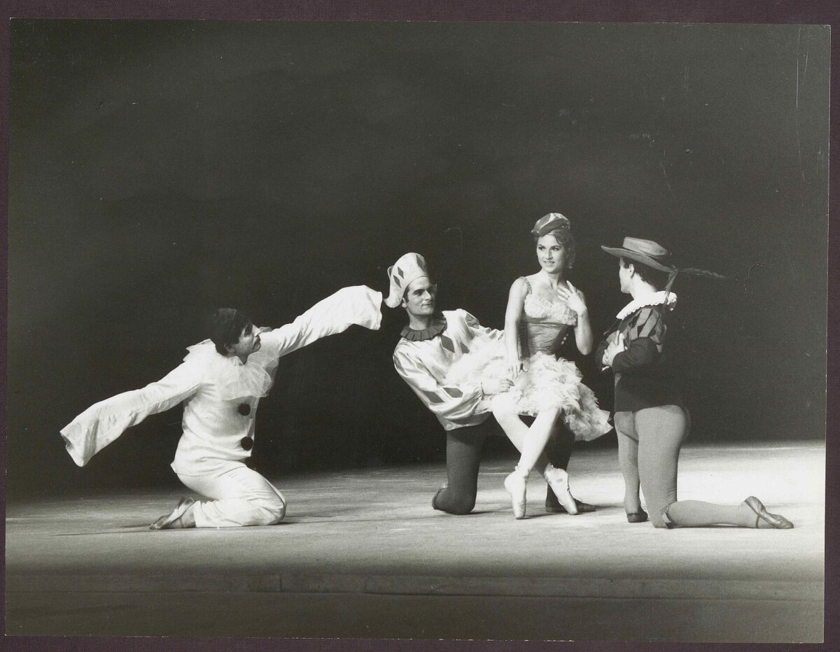 A circa 1967 production of the ballet "Carnaval," based on the music by Robert Schumann. (Gerd Weiss/CC BY-SA 4.0)
