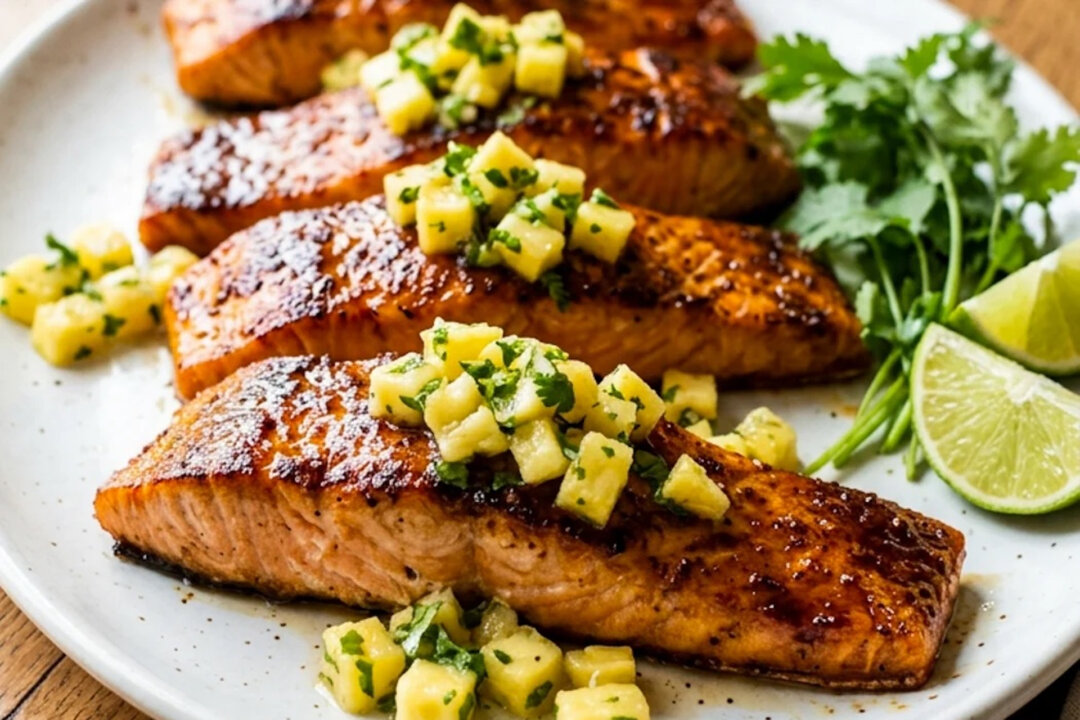 Salmon With Pineapple Salsa