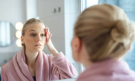 The Hidden Signs of Liver Disease: What to Look for in Your Hands and Eyes