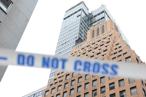 Manhattan High-Rise Faces Possible Collapse