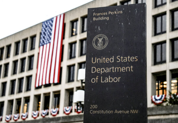 Labor Department Launches ‘Major Investigation’ Into H-1B Visa Fraud
