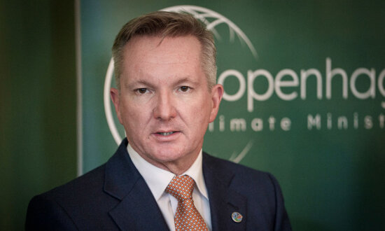 Labor Offers $20,000 Grants for Aboriginal Australians to Attend COP31 Climate Conference