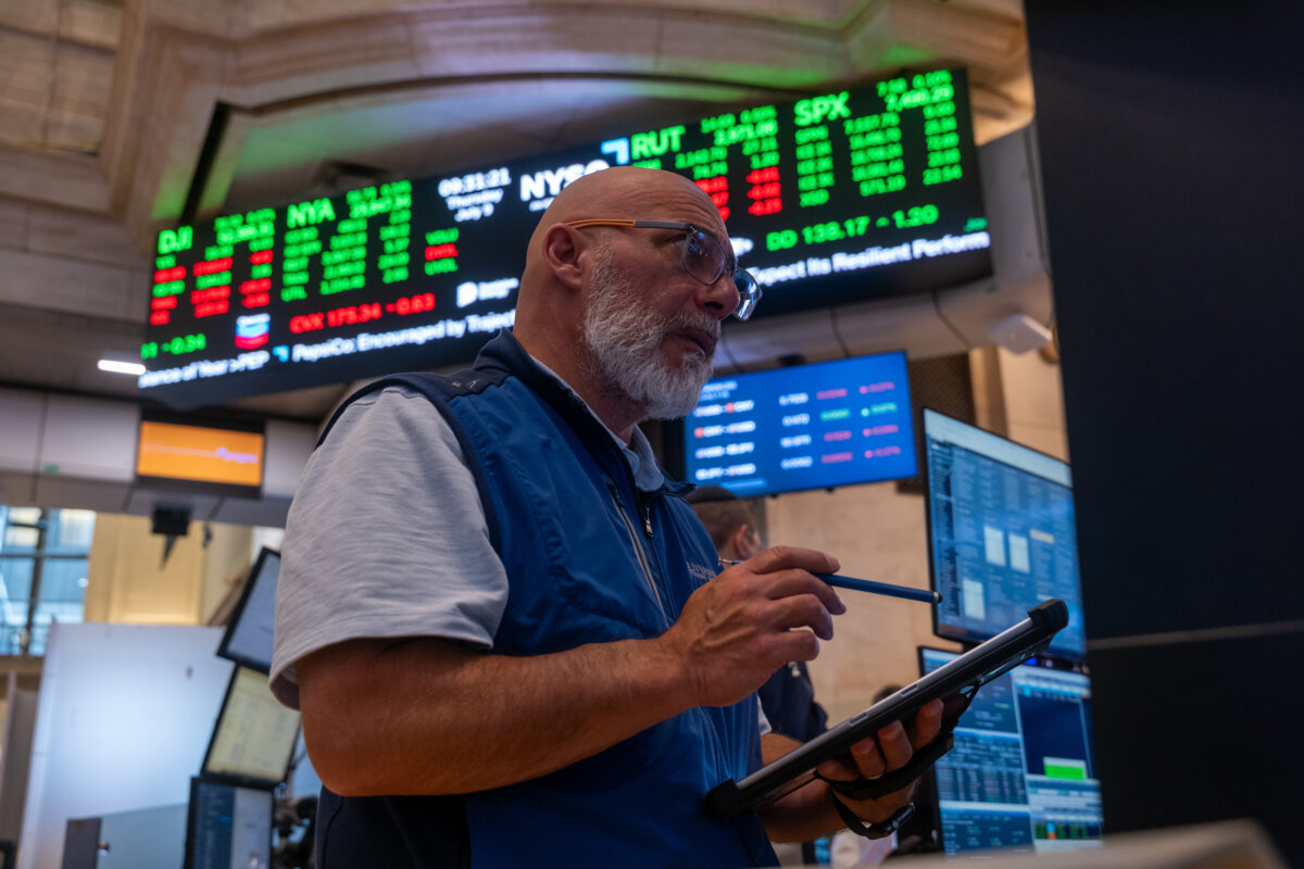 Traders work on the floor of the New York Stock Exchange on July 9, 2026. (Spencer Platt/Getty Images)