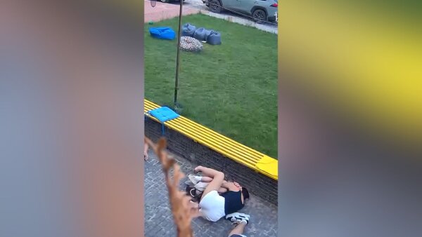 Woman Protects Child From Russian Strikes in Ukraine’s Sumy