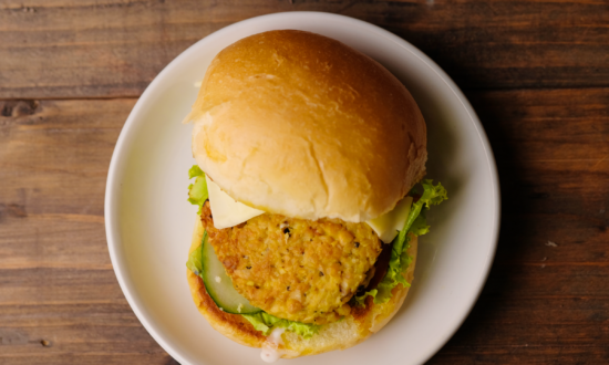 Plant-Based Meat and Dairy Contain More Additives Than Animal Products