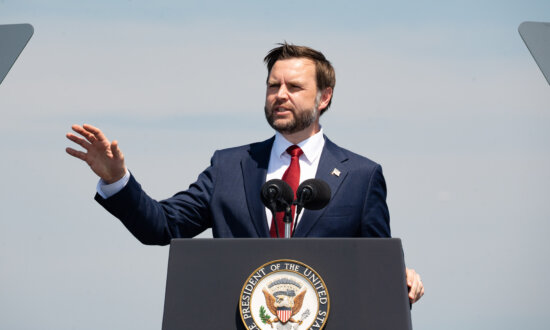 Secret Service Agent in Vance’s Detail Under Investigation Over Leaks, Spokesperson Says
