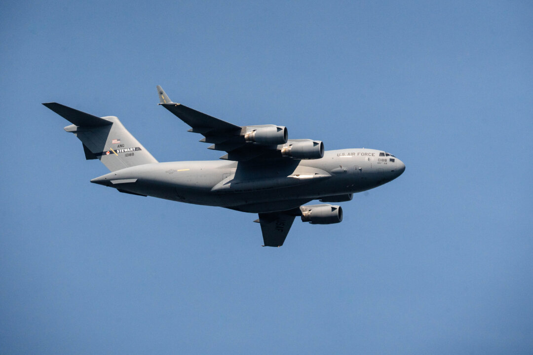 US Military Transport Plane Lands in Moscow