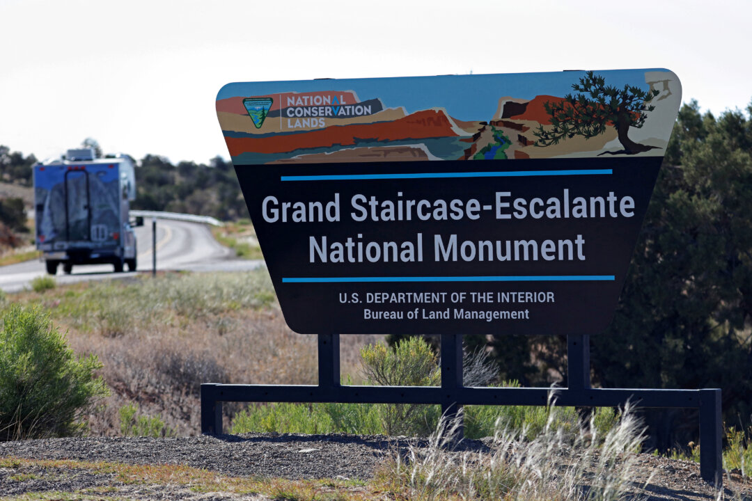 Trump Signs Proclamations Reducing Utah National Monument Lands by 3 Million Acres