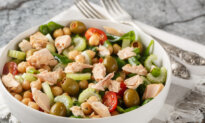Mediterranean Chickpea Salad You’ll Eat All Week