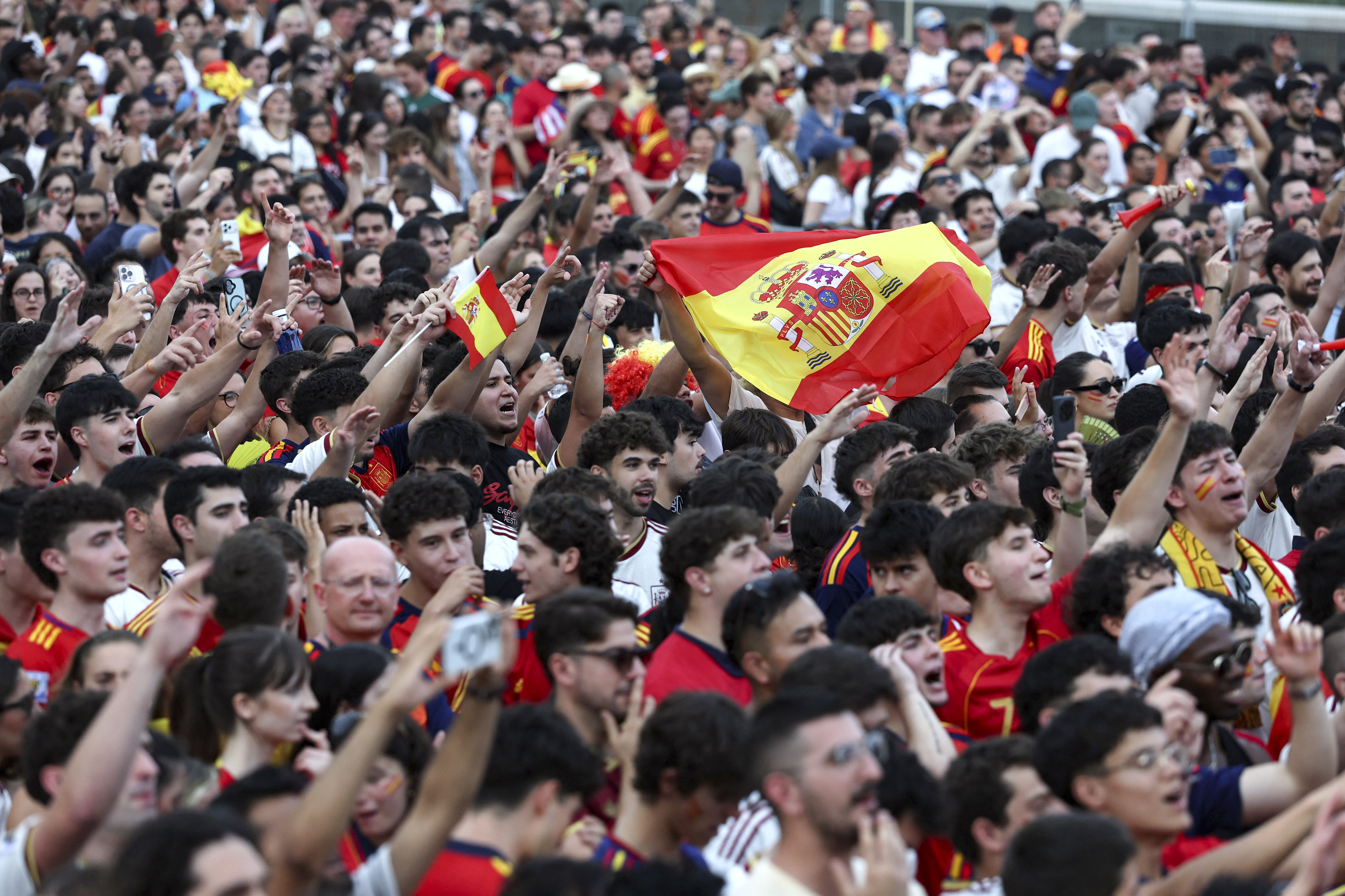 SPAIN-FBL-WC-2026-FANS