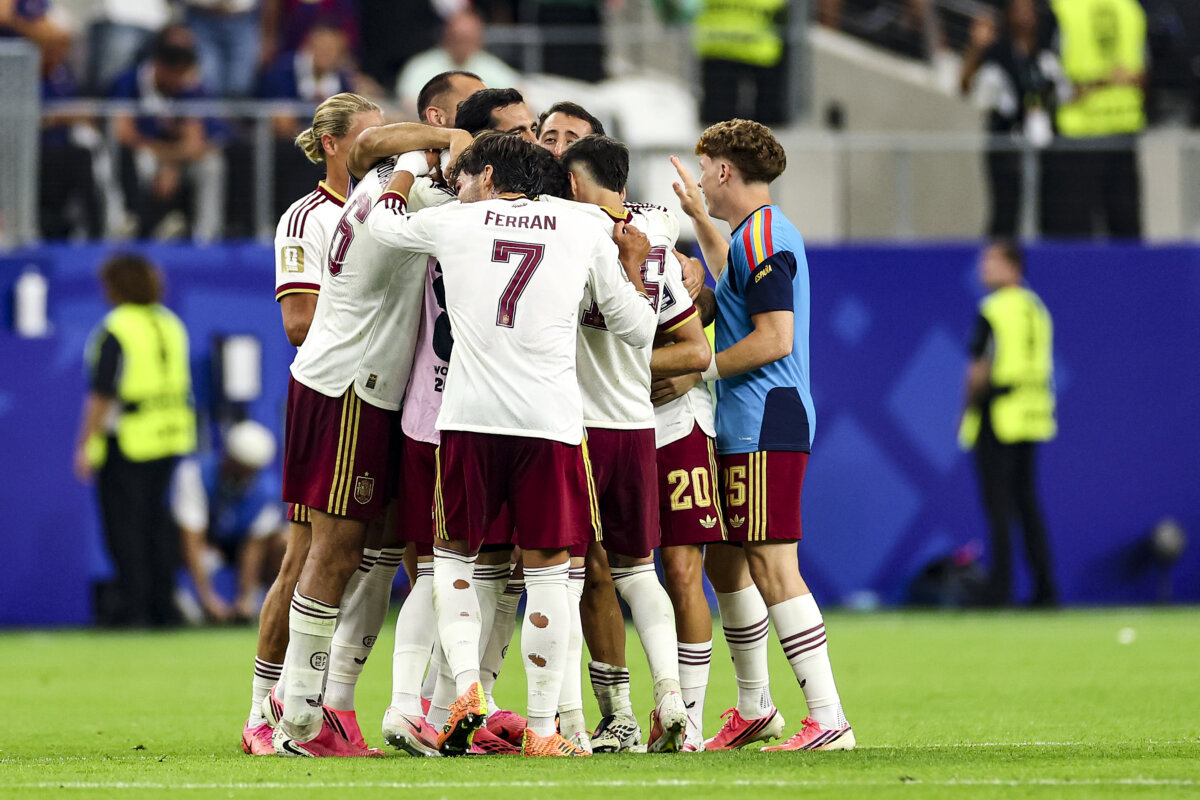 Spain players celebrate after the 2-0 victory during the FIFA World Cup 2026 Semi Final match between France and Spain at Dallas Stadium on July 14, 2026 in Arlington, Texas. (Photo by Florencia Tan Jun/Getty Images)