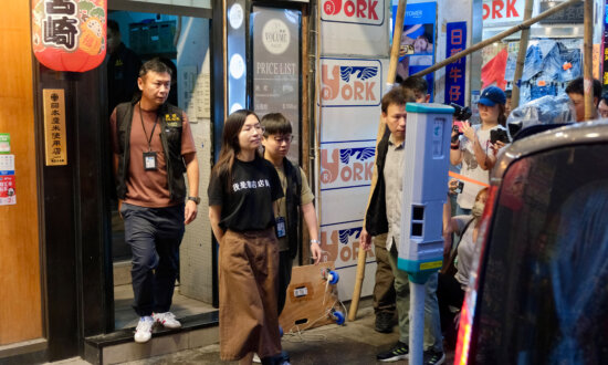 Hong Kong Arrests Booksellers Suspected of Selling ‘Seditious’ Publications