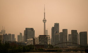 Canadian Wildfires Smoke Descends on US Cities; American Detained in Iran Released | NTD Good Morning (July 16)