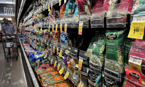 Taylor Farms Announces Recall of Lettuce Shipped to 27 States Over Cyclospora Risk