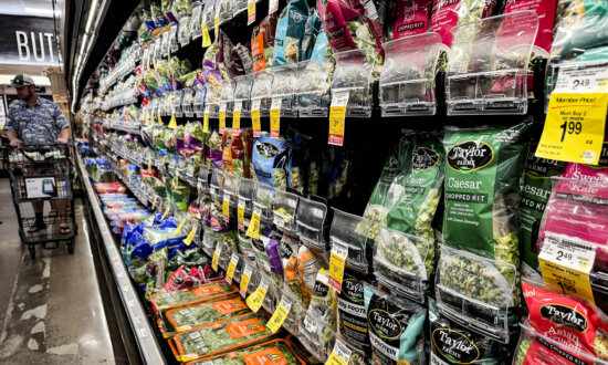 California Company Recalls Lettuce Linked to Parasite Outbreak