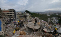 LIVE NOW: View of Destruction in La Guaira 1 Month After Twin Earthquakes