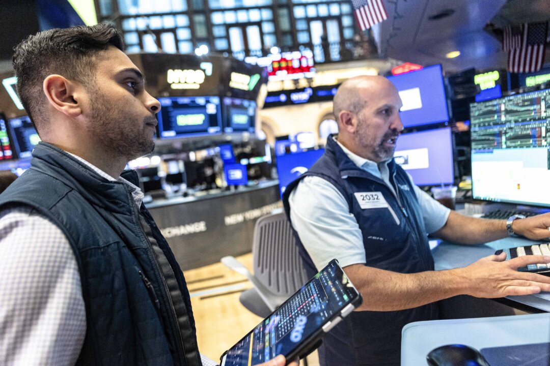 Wall Street Review: Tech Stocks Sink as Semiconductor Sector Enters Bear Market on AI Worries