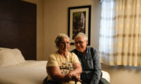Ontario Wildfire Evacuees Recall Ashes ‘Landing From the Sky’ in Harrowing Escape