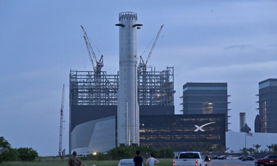 SpaceX Moves Starship Launch Attempt to Thursday