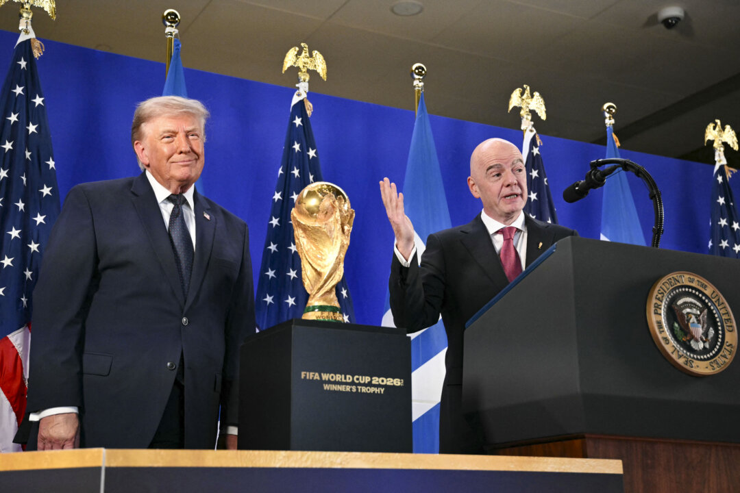 Trump Says Replacing Infantino Would Be ‘Terrible Mistake’