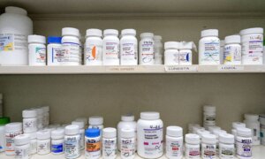 Trump Announces 100 Percent Tariff on Generic Drugs in 2028, Rising to 200 Percent in 2029
