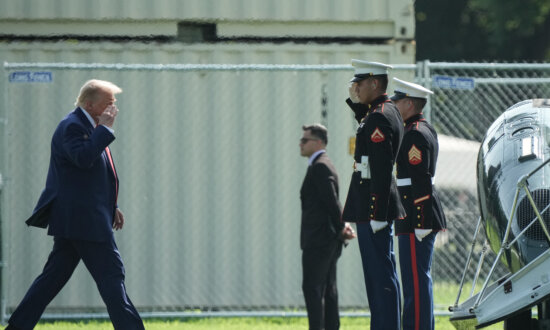 Trump Attends Dignified Transfer of US Soldiers Killed in Iranian Strikes