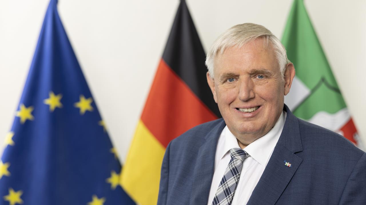 id14814806-Karl-Josef-Laumann