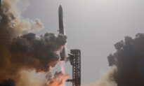 SpaceX Launches Starship on Another Test Flight, This Time With the Most Advanced Starlinks