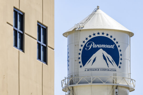 Paramount Agrees to Delay Warner Bros. Discovery Buyout For Months