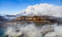 Oregon Fire Looms Near Town as Fourth Firefighter Dies Weeks After Colorado Blaze