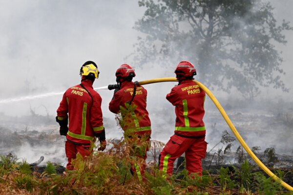Views of Wildfires in France and Spain (July 27)