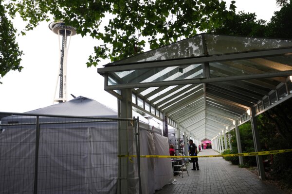 Seattle Mayor, Police Chief, and Other Leaders Provide Update on Seattle Center Shooting