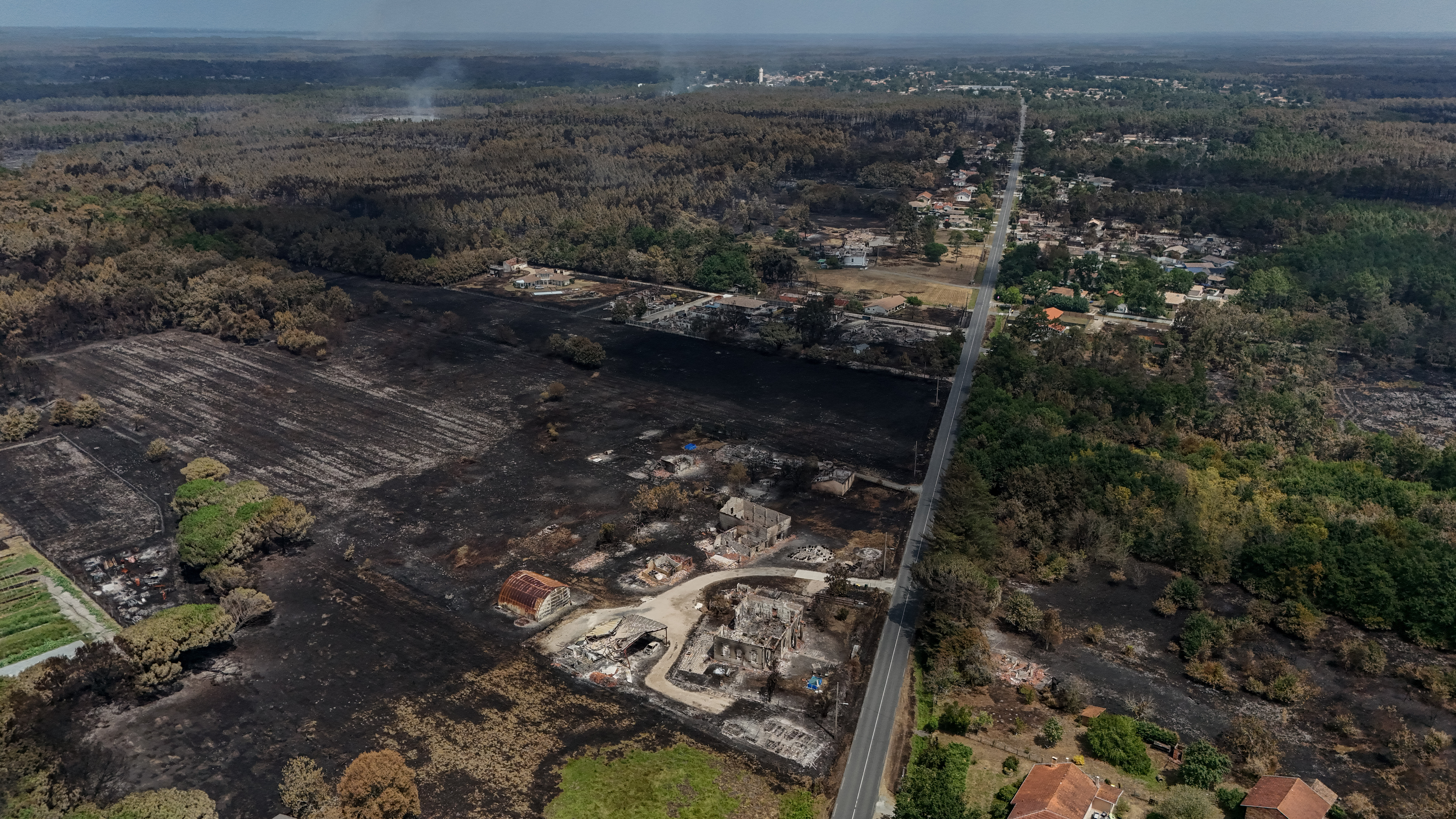 FRANCE-ENVIRONMENT-CLIMATE-WEATHER-WILDFIRE