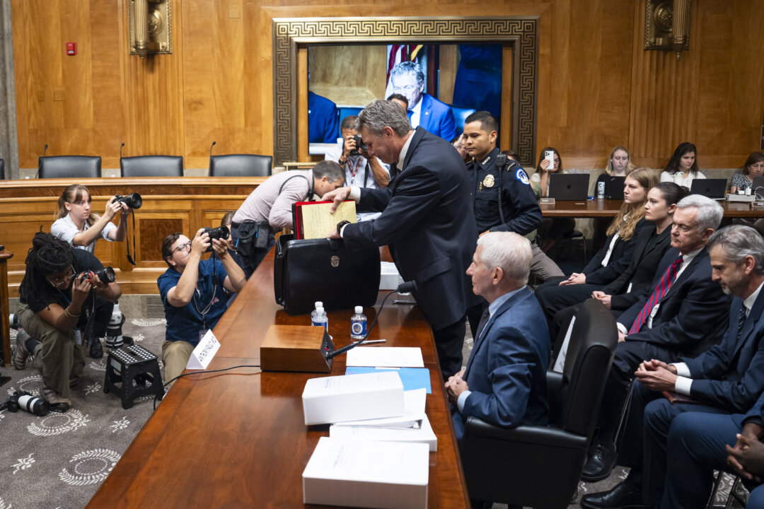 Fauci Faces Possible Contempt of Congress