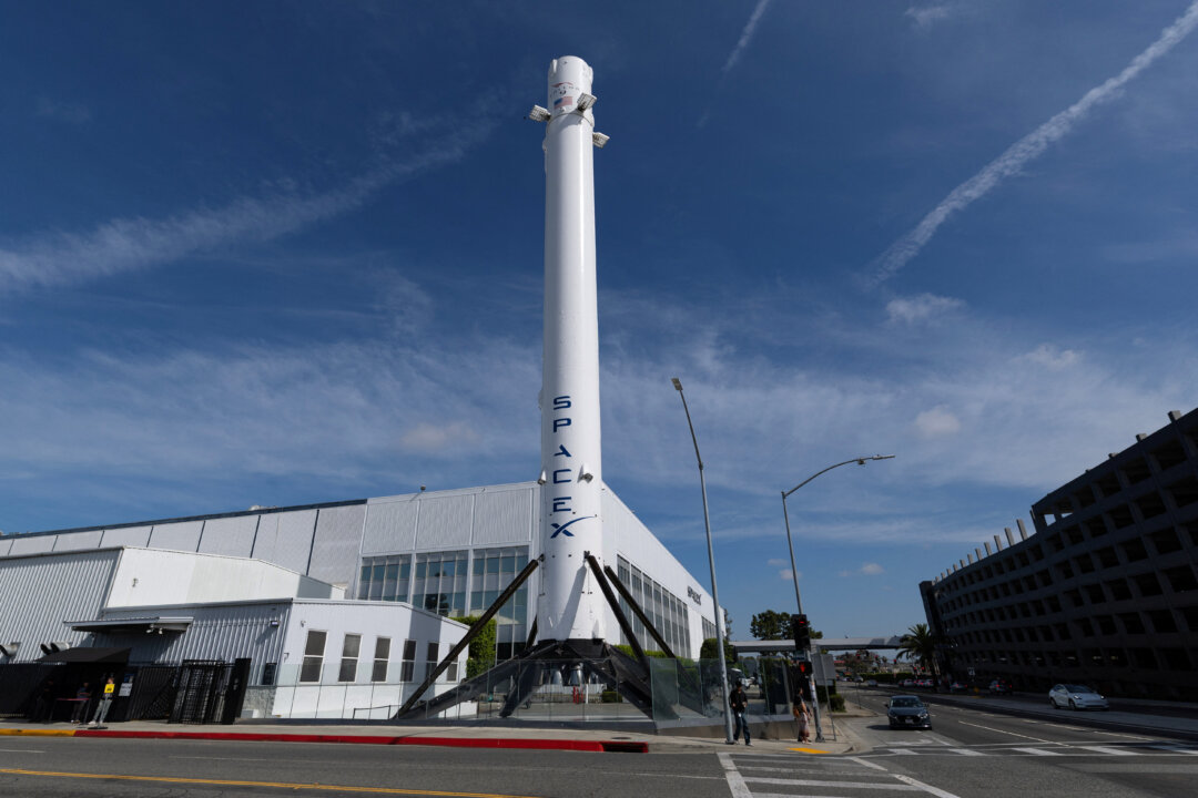 SpaceX Launches Vital National Security Satellite into Orbit
