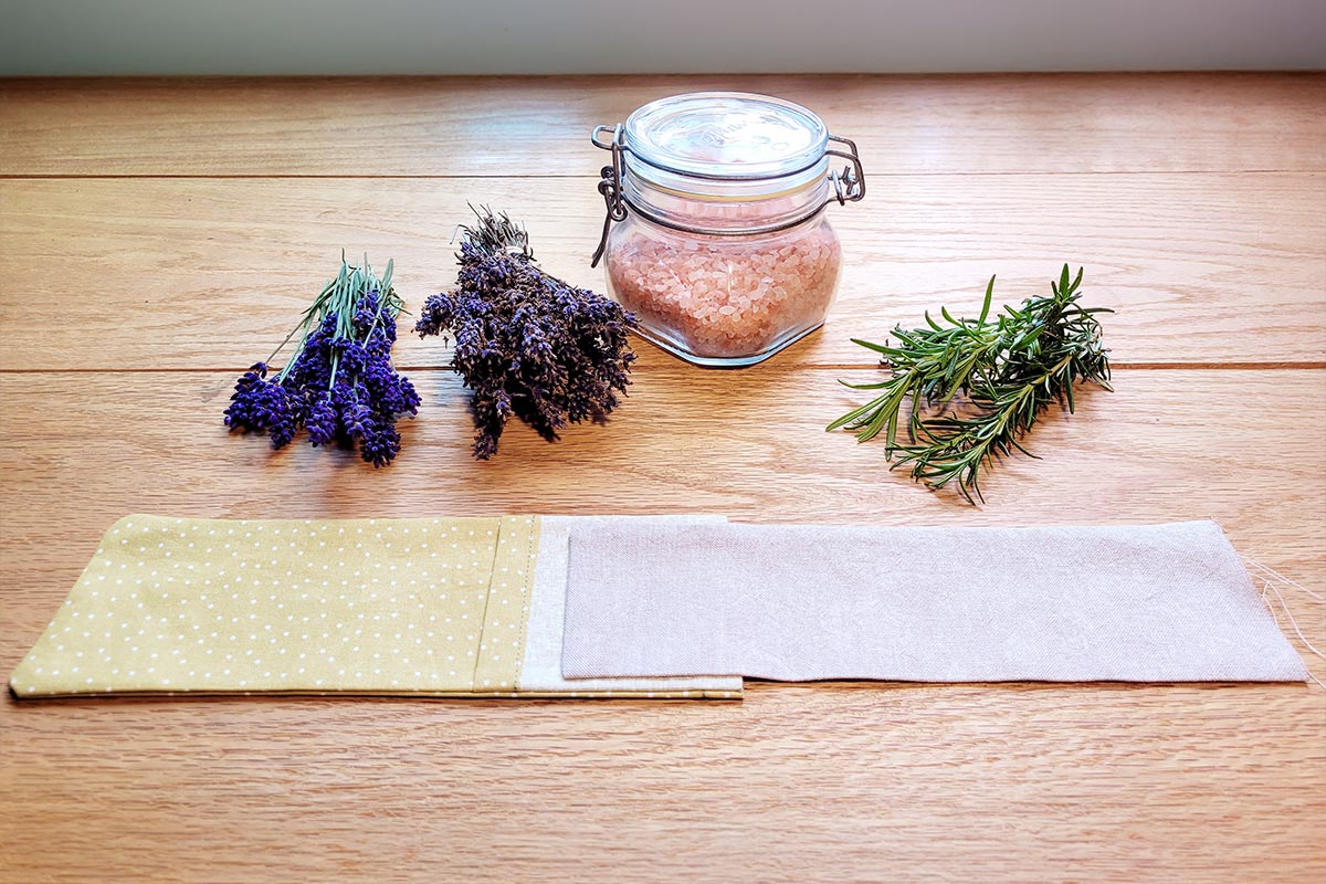 6064055-Disassembled-Sachet-with-ingredients