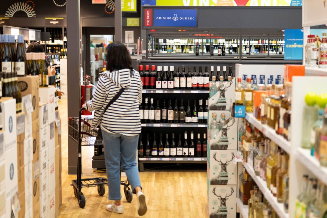 Carney Asks Provinces to Return US Alcohol to Stores