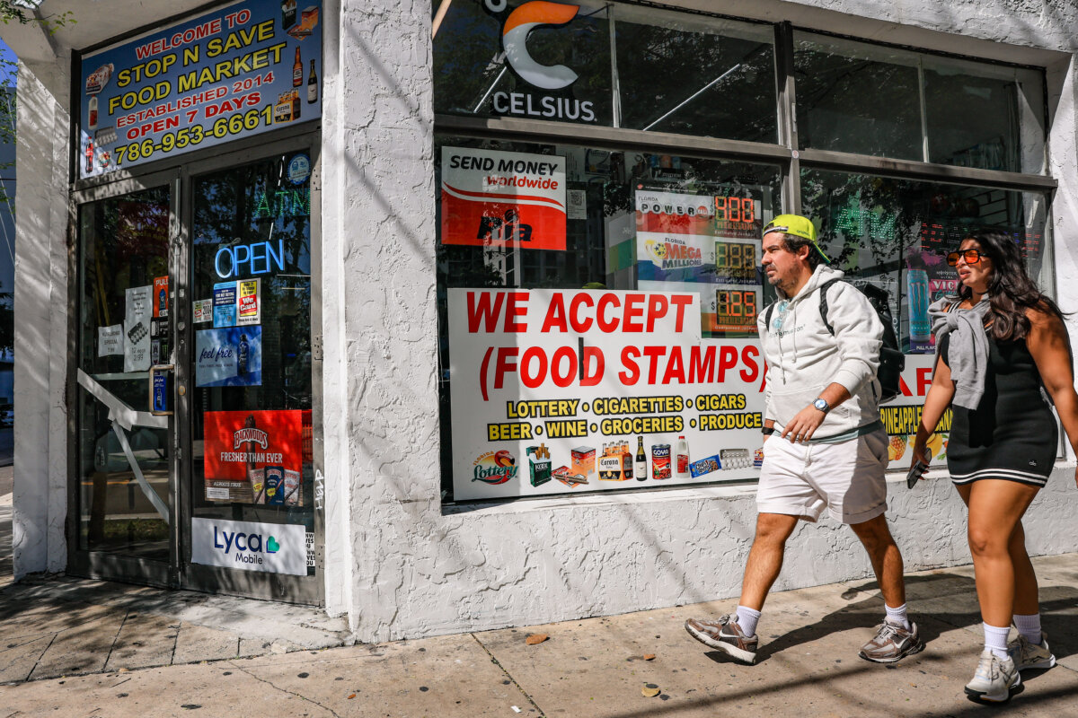 A food stamps sign hangs in the window of a grocery store in Miami on Oct. 31, 2025. (Joe Raedle/Getty Images)