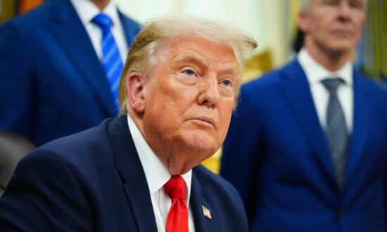 Trump Says US to Pause Iran Strikes as Mideast Allies Reach Outline to End War