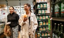 US Consumer Sentiment Blows Past Expectations in July