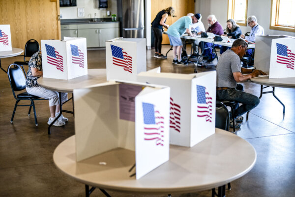5 Charged With Illegal Voting, Fraudulent Registration in 3 States
