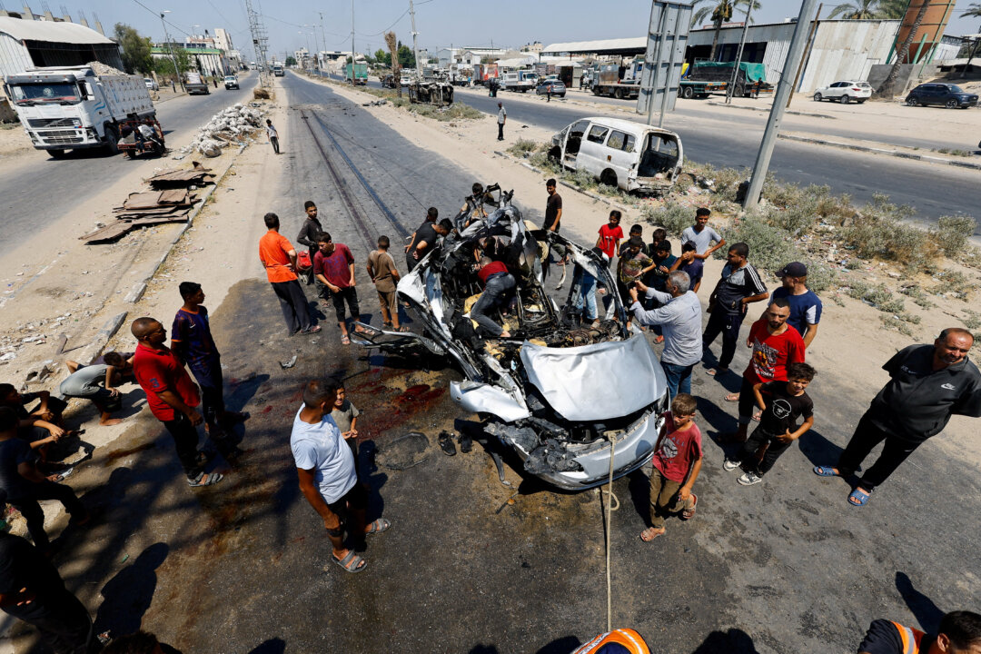 Israel Strikes Gaza After Announcement of US-Backed Hamas Disarmament Plan