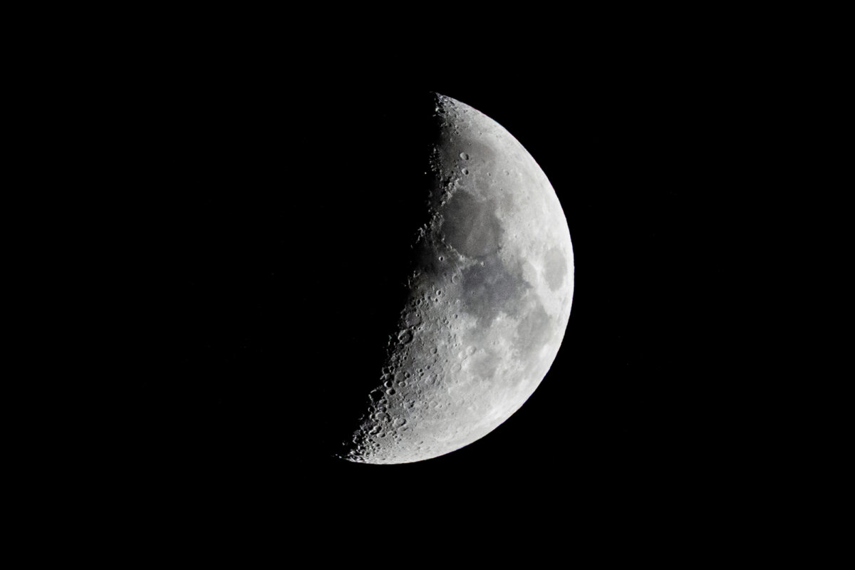 The Moon seen from Los Angeles on Oct. 28, 2025. (John Fredricks/The Epoch Times)