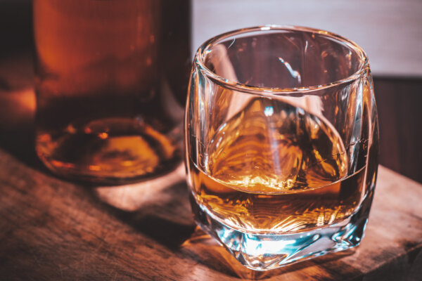 Effects of Coffee, Tea, Sugary Drinks, Alcohol, and Oral Health: New Study