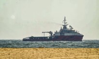 Cargo Ship Hit in Strait of Hormuz as US-Iran Talks Remain in Limbo