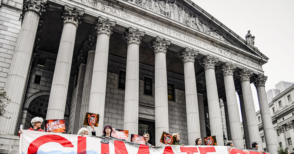 Legal Analysts Say Climate Lawsuit Faces Uphill Battle at Supreme Court
