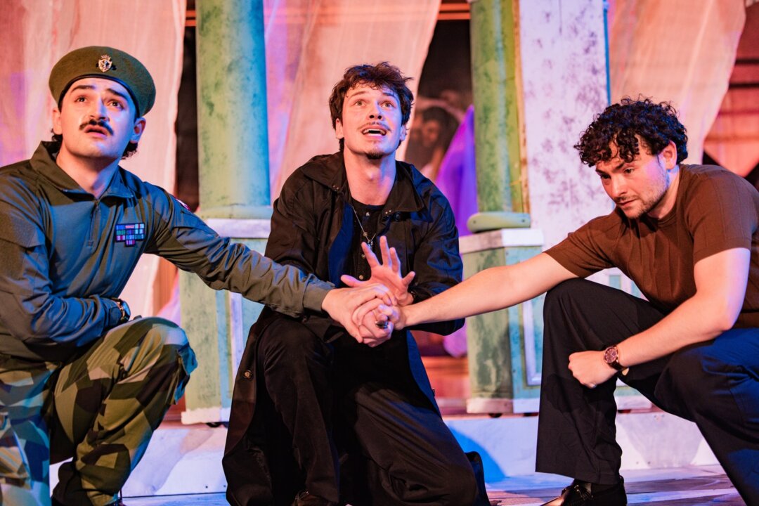 A Brilliant Production of ‘Hamlet’ Explores the Cost of Holding a Murderer Accountable