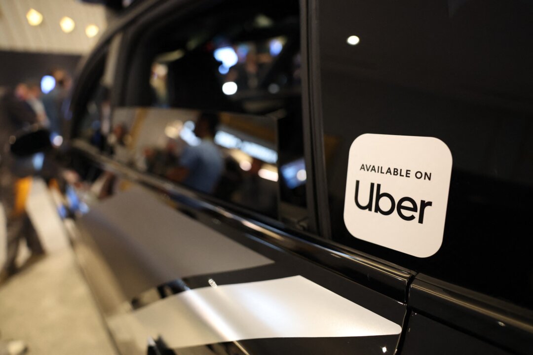 Uber Boosts American Innovation with Massive Investment in Robotaxi Technology