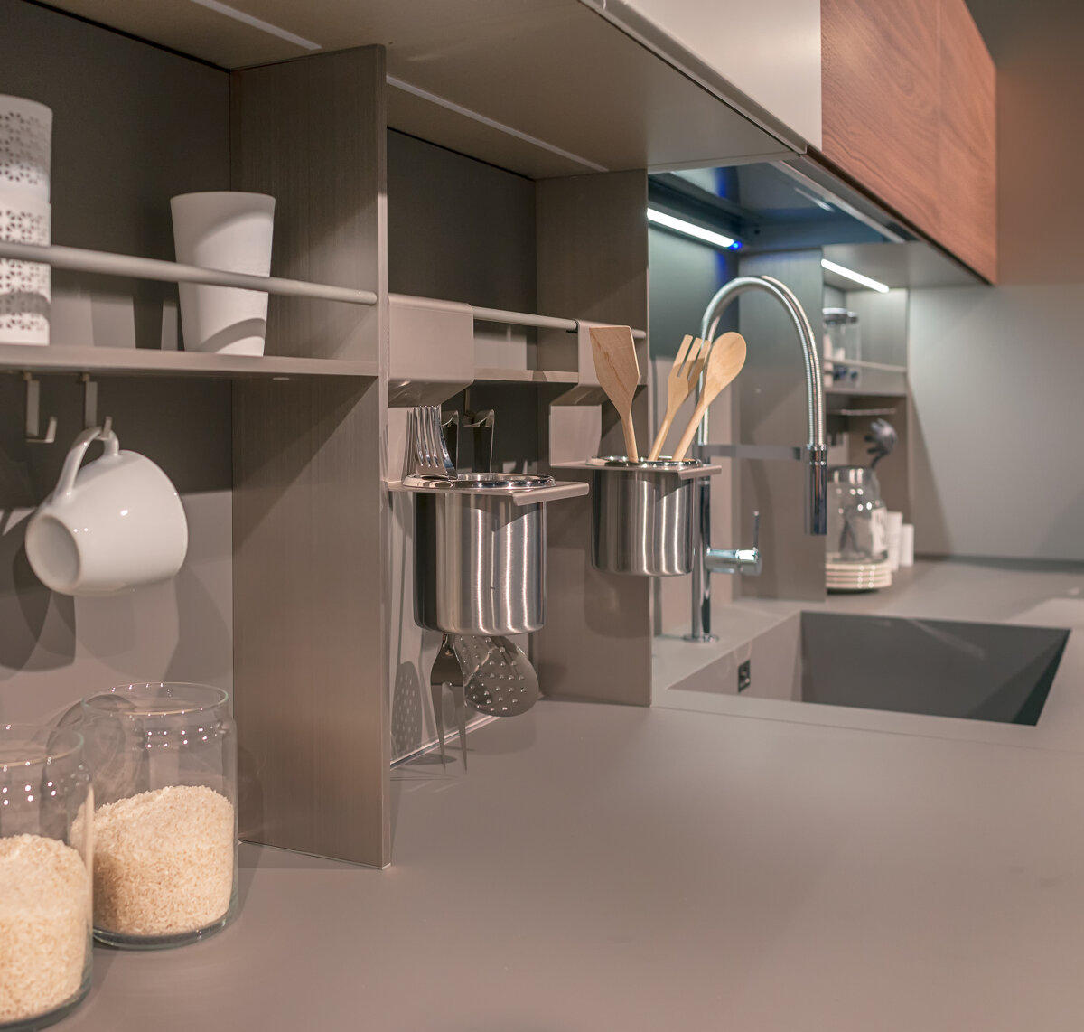 With a little imagination and some basic home project tools, designing and installing an attractive countertop is not a difficult do-it-yourself job. (Fotiy_Svetlana/Shutterstock)