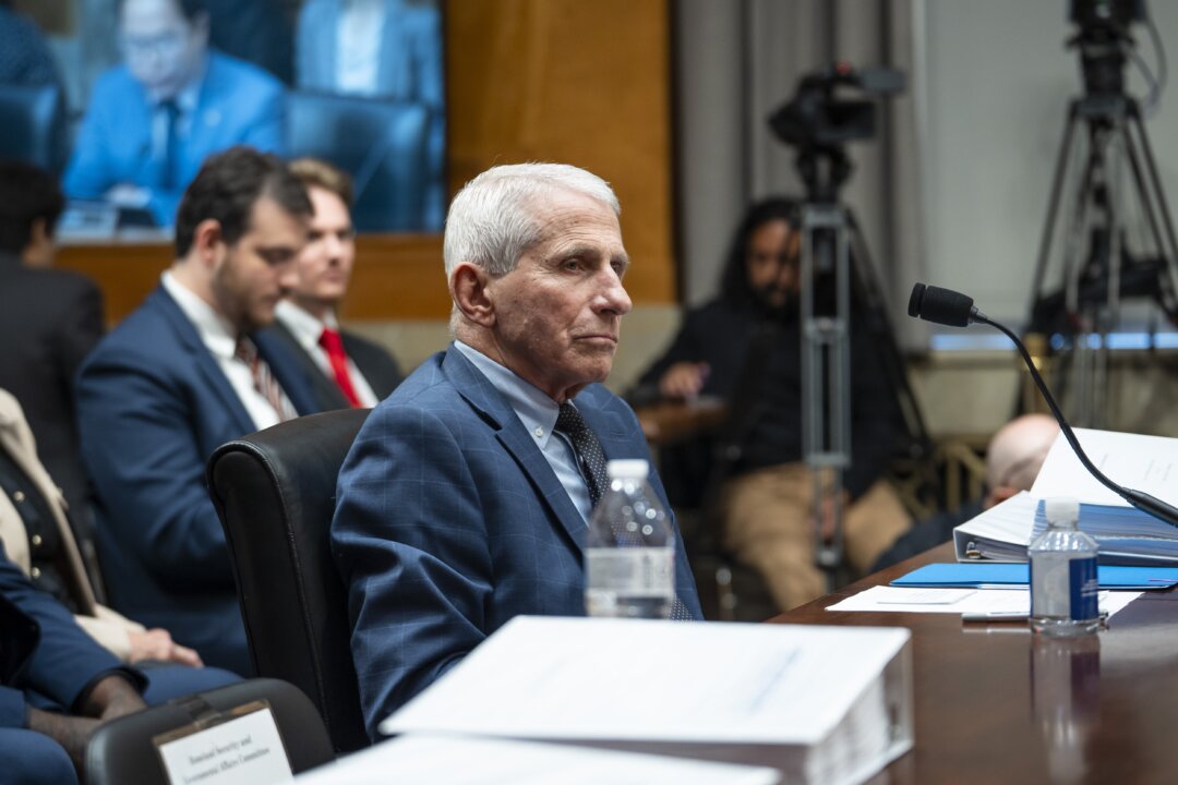 Dr. Anthony Fauci, former director of the National Institute of Allergy and Infectious Diseases at the National Institutes of Health, testifies before the Senate Committee on Homeland Security and Governmental Affairs in Washington on July 29, 2026.(Madalina Kilroy/The Epoch Times)